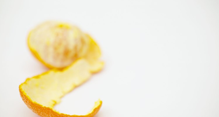 Las cáscaras de naranja tienen un olor cítrico más fuerte cuando están frescas.