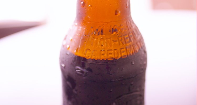 La espuma de la cerveza de raíz se hace utilizando saponinas.