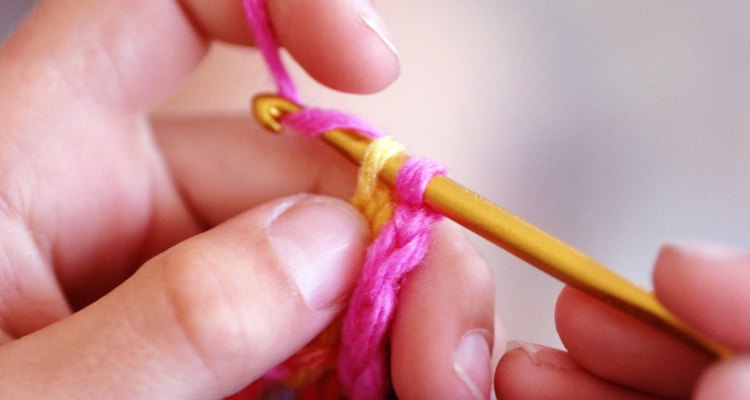Qualquer lã para bebê pode ser usada para crochetar a borda da manta