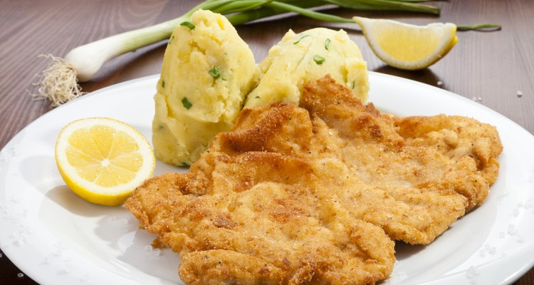 Vienna schnitzel with potato puree