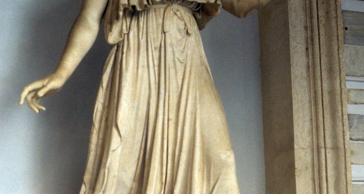 Hera siempre era representada como una mujer regia y hermosa.
