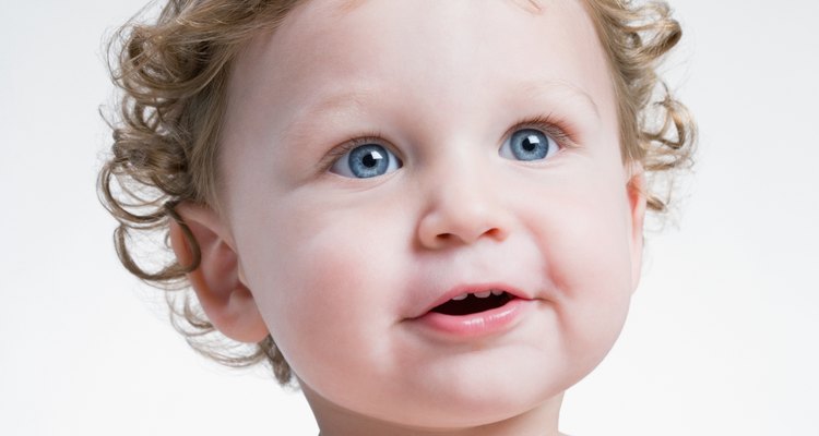 Mejorar el contacto visual de un niño ayuda a mejorar sus habilidades de comunicación.