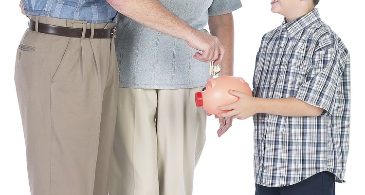 Empieza la conversación agradeciéndole a los abuelos por acceder a cuidar a los niños antes de establecer cualquier regla.