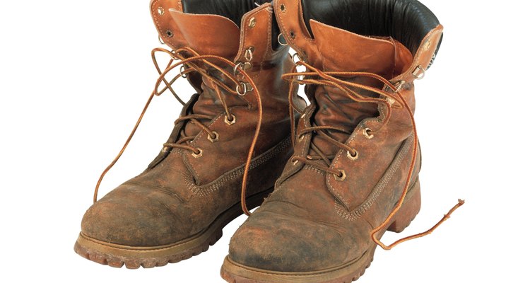 how-to-restore-discolored-boots-our-everyday-life