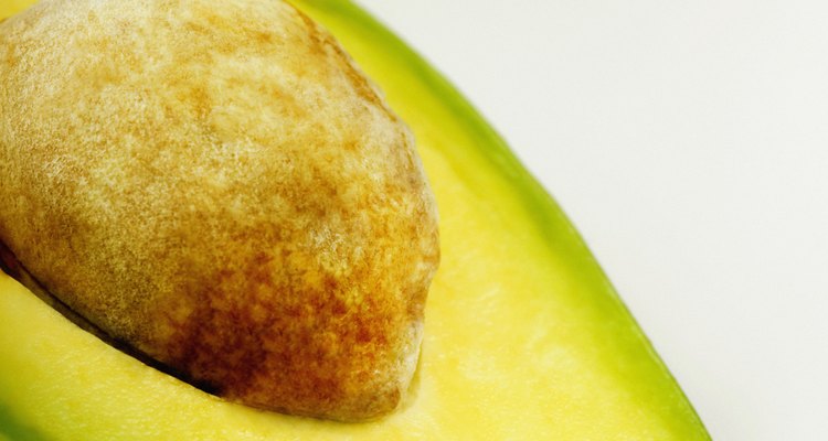 O abacate pode ser usado em uma dieta para tratar sintomas de IBS