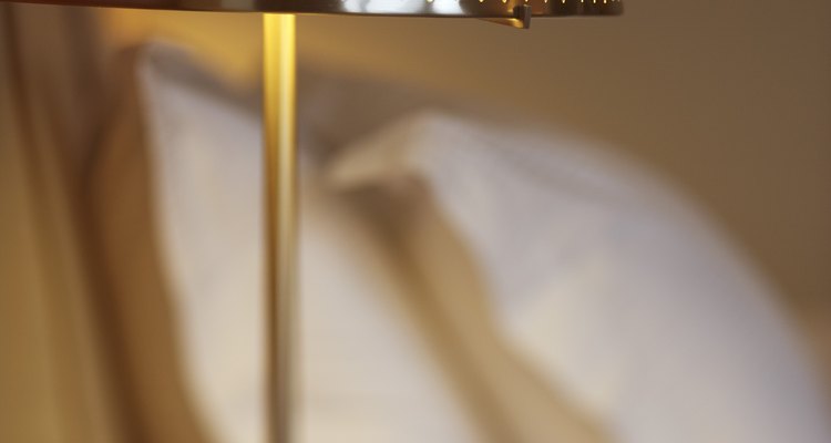 Compre uma cúpula de abajur para sua luminária caseira
