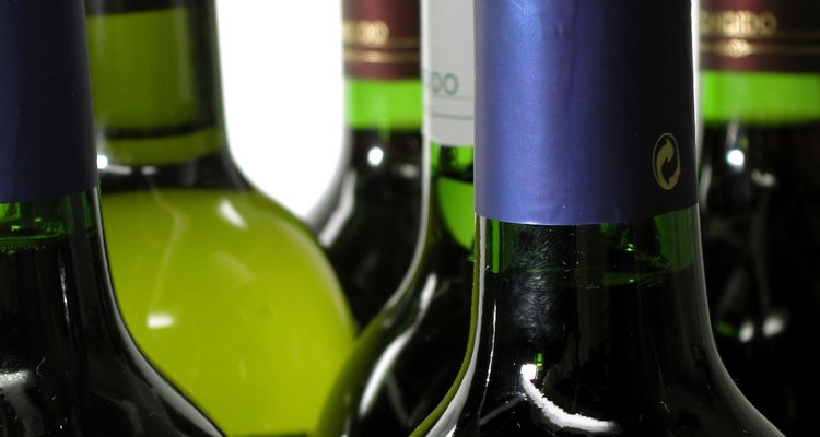Calcula el porcentaje de alcohol en el vino con un hidrómetro.