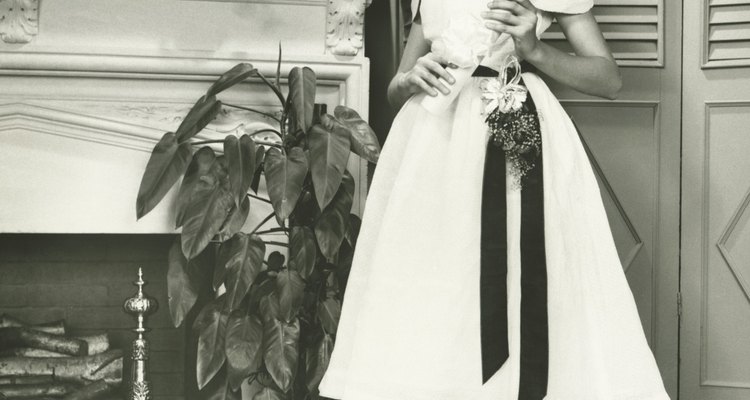 Black and white were popular colours to wear together in the 1950s.