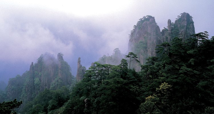 Montañas nubladas en China.