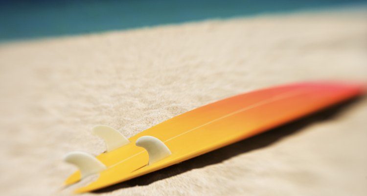 Uma prancha de surf de epóxi danificada pode não ter mais conserto caso não se tomem medidas a tempo