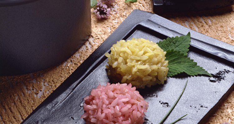 O arroz pegajoso da culinária asiática pode ser um substituto à farinha de trigo