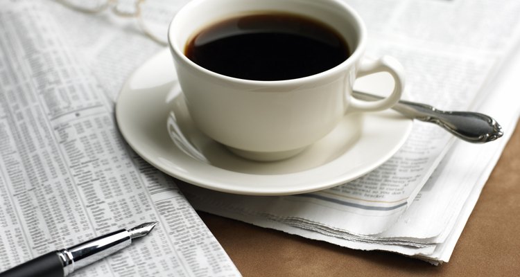 O café é uma bebida cafeinada muito apreciada no Brasil