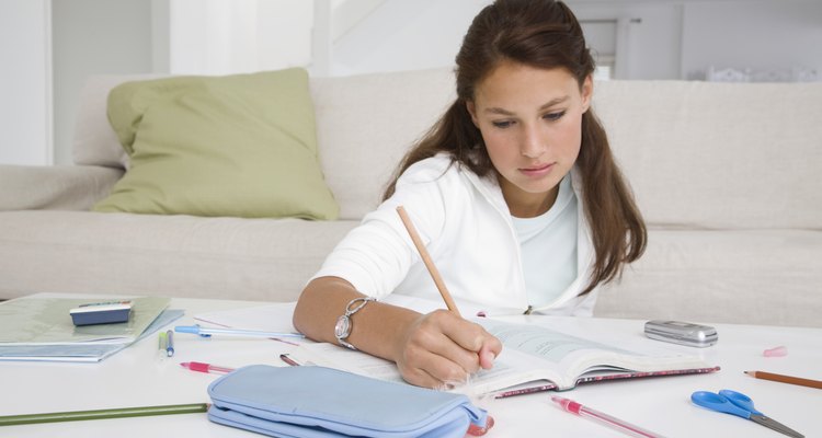 Esto le deja tiempo para hacer tareas, actividades extra curriculares y le deja tiempo libre.