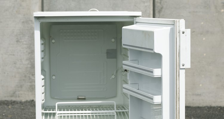 Refrigeradores podem ser alvo de ferrugem, um tipo de corrosão que ataca metais ferrosos