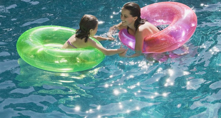 Revisa tu piscina todos los días para asegurar que el equipo funciona de forma correcta.