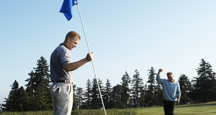 Algunos clubes de golf tienen requisitos en cuanto al tipo de pantalones que puedes usar.