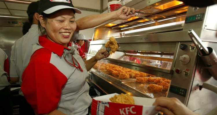 Haz pollo que sepa cómo el de las casas de comida rápida.