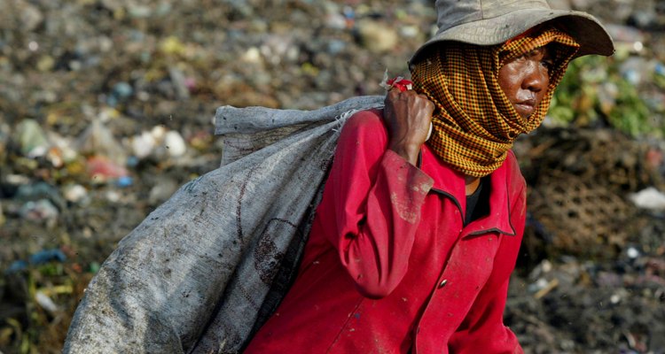 Cambodians wear headscarves to protect them from the elements.