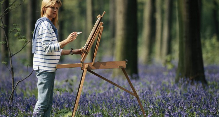 Drawing outside is called field work.