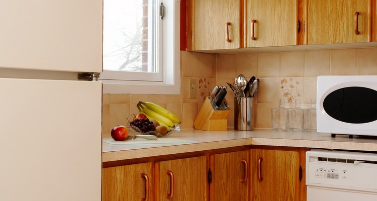 Flip the doors of your Hotpoint refrigerator so it fits your kitchen.