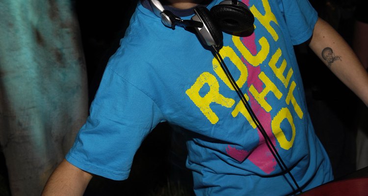 Samantha Ronson toca música en el evento Rock The Vote.