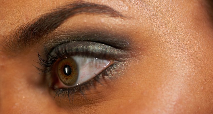 O permanente de cílios permite que seus olhos se destaquem mesmo sem maquiagem