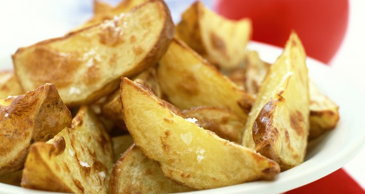 Las papas fritas caseras tienen alto contenido de potasio y vitamina C.