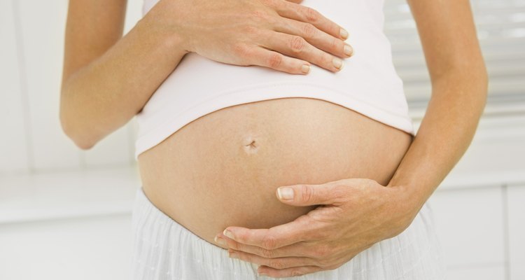 Escucha a tu cuerpo para encontrar las señales de que tu bebé estará aquí pronto.