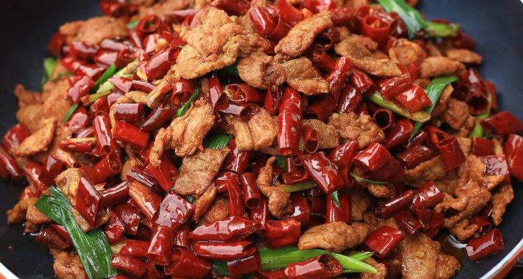 Chinese food:Beef Steak Served on a Sizzling Iron Plate