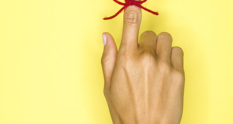 Amarrar um laço em seu dedo pode estimular a área de seu cérebro associada à memória