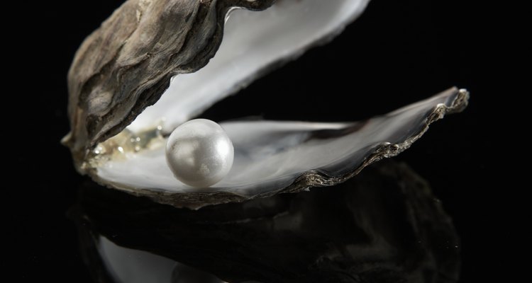 La perla ha sido considerada la piedra de nacimiento del mes de junio.