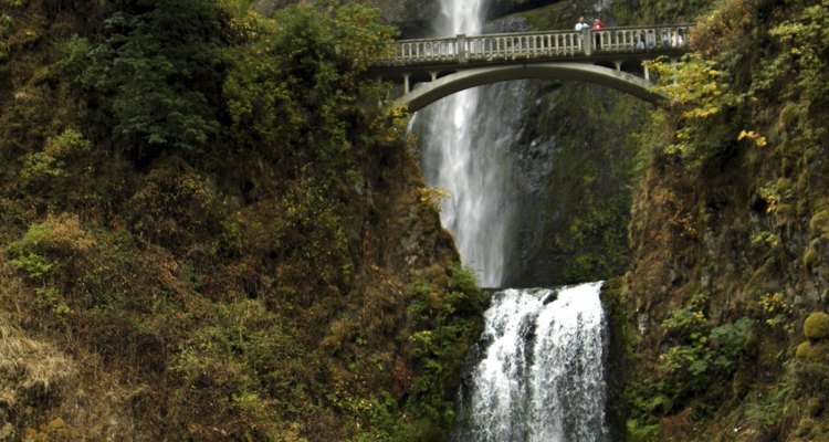 No te pierdas Multnomah Falls durante tu estancia en Troutdale.