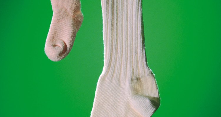 Los calcetines que se secan en el tendedero se sienten más duros que los que se secan en una máquina.