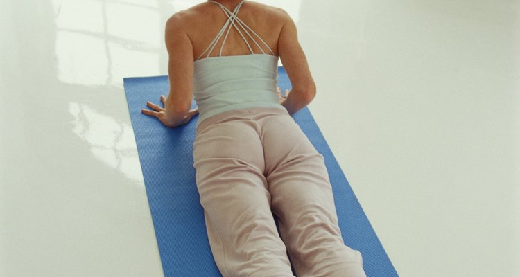 Posturas de ioga fáceis podem ajudar você a ficar com um bumbum maior