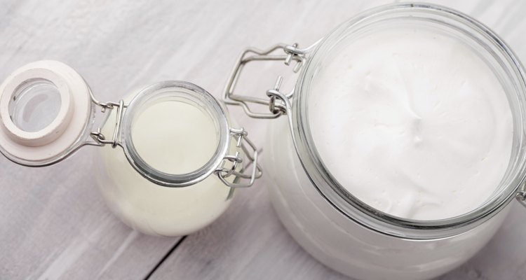 Natural vanilla, shea, cocoa and coconut body butter and sunscreen DIY
