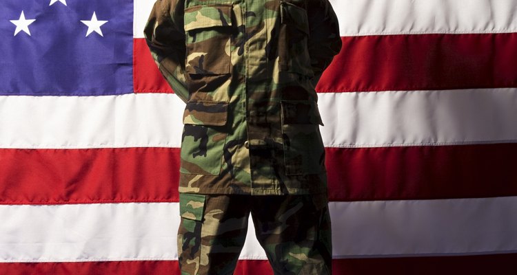 En la actualidad, hay muchos residentes extranjeros que están sirviendo en las Fuerzas Armadas de los Estados Unidos.
