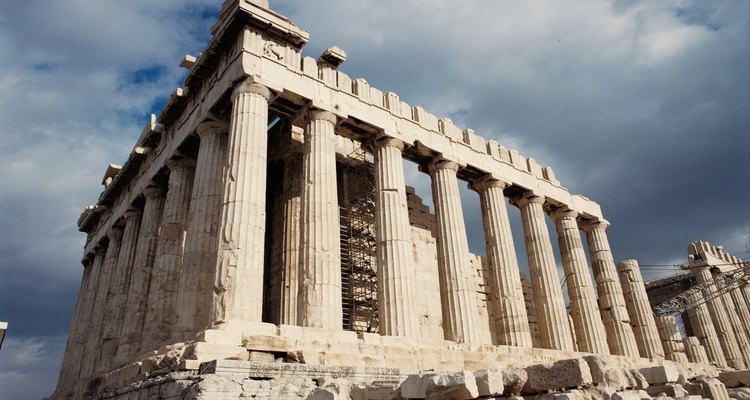 Histórias dos deuses e deusas gregos têm cativado amantes de mitologia por séculos