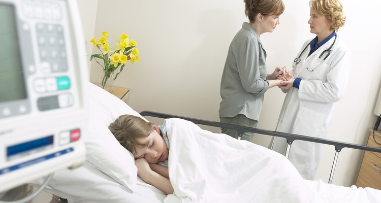 La mayoría de los hospitales pediátricos proporcionan espacio de juego y actividades diarias.