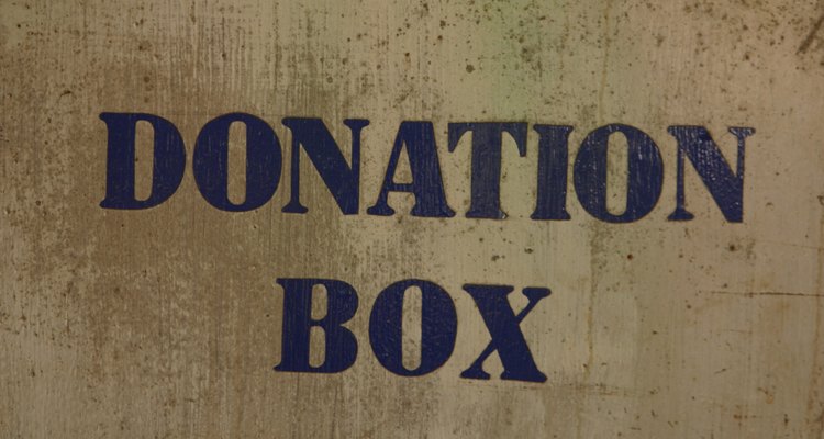 Las cajas para donaciones se utilizan a menudo en eventos de caridad.