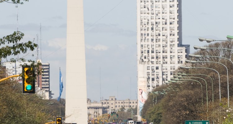 Traffic congestion seriously impacts the economy and environment.