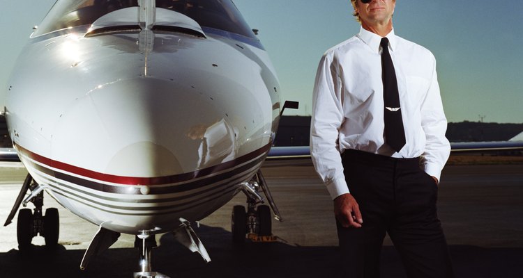 El salario de un piloto de avión varía en función de muchos factores.