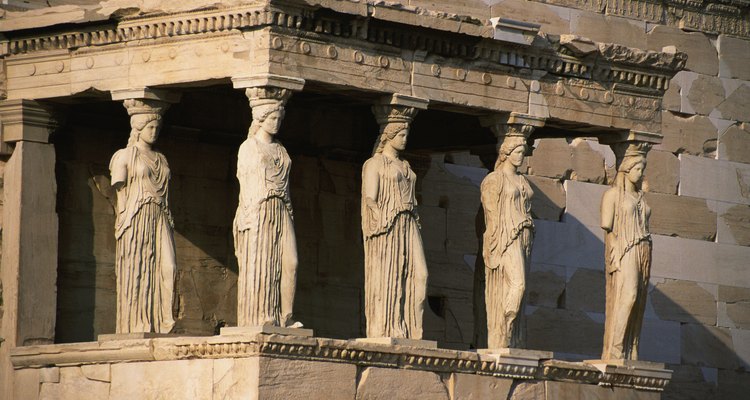 A cultura grega influenciou mais do que apenas a arquitetura - as histórias e lendas podem ser encontradas em nossos produtos também.