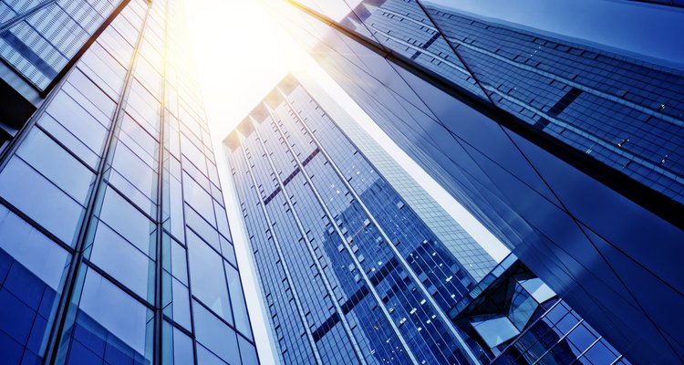 Departmental silos, distractions and poor time management are barriers to marketing planning.