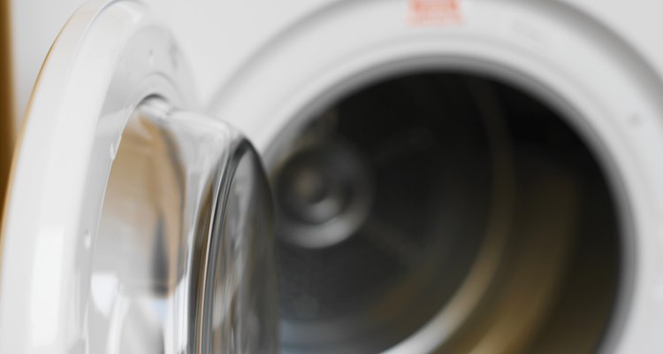 Kenmore recomienda a los dueños de lavadoras seguir unos cuantos pasos para determinar por qué el ciclo de enjuague no funciona correctamente.