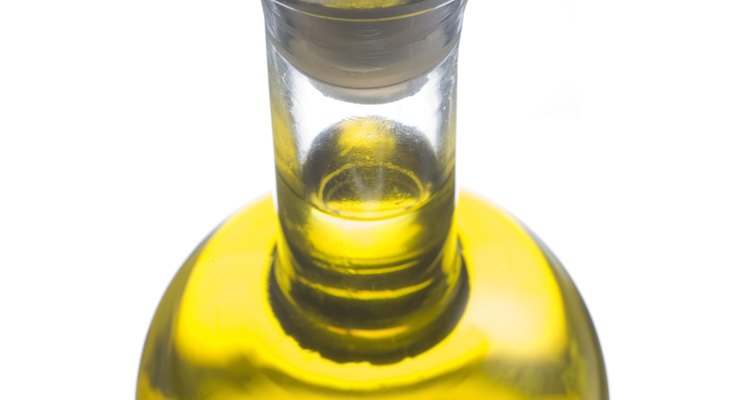 El aceite de oliva es la base de los óleos sagrados o sacramentales.