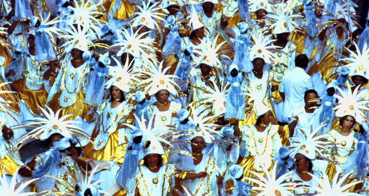 En el carnaval de Trinidad se lucen trajes sorprendentes.