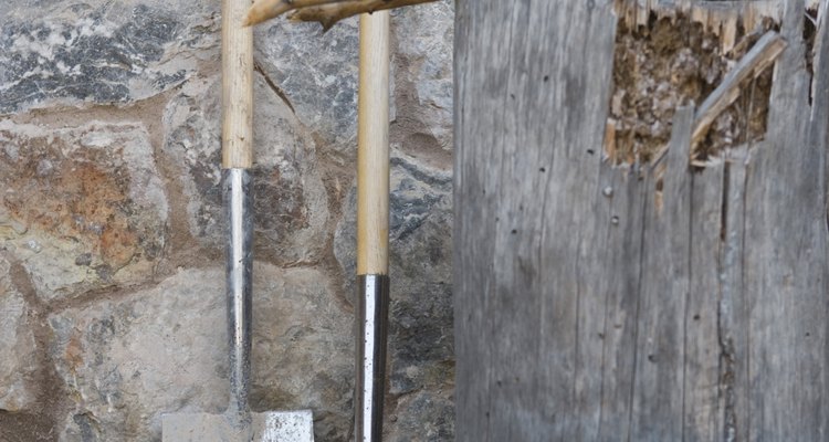Garden fork handles are typically easy to replace.