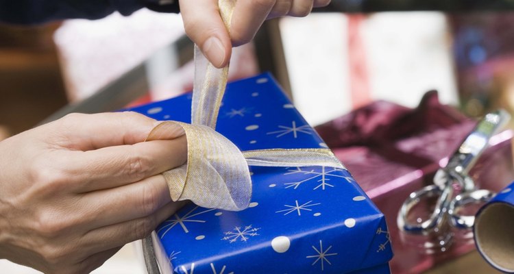 ribbon-wrapping-techniques