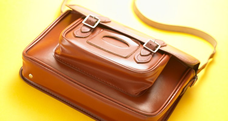 Los precios varian según los materiales usados, el tamaño y los adornos que tengan.