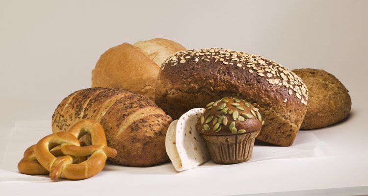Puede hacer del pan un alimento atractivo y divertido dándole color.
